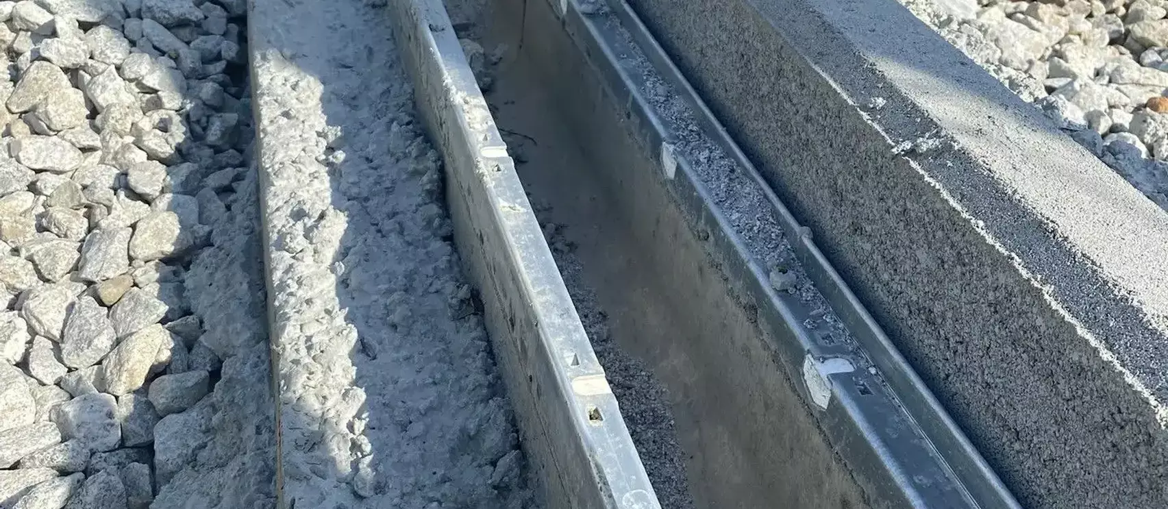 Водоотводные системы SteePro (класс E600) для капремонта плотины на реке Патрушиха в Екатеринбурге